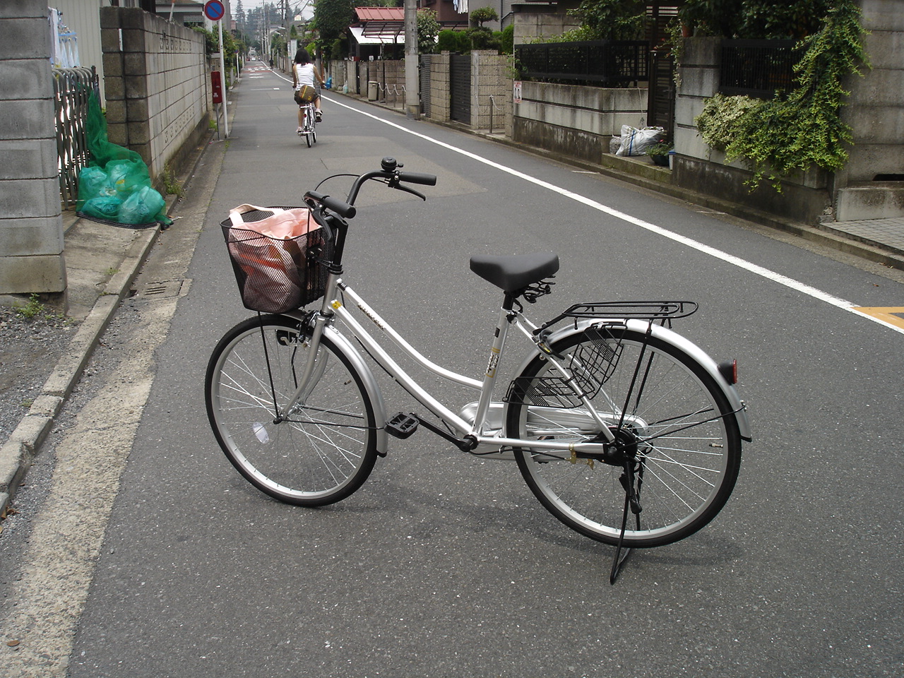 �Ϻ������� ���ϸ��� ��ٵ�����..����